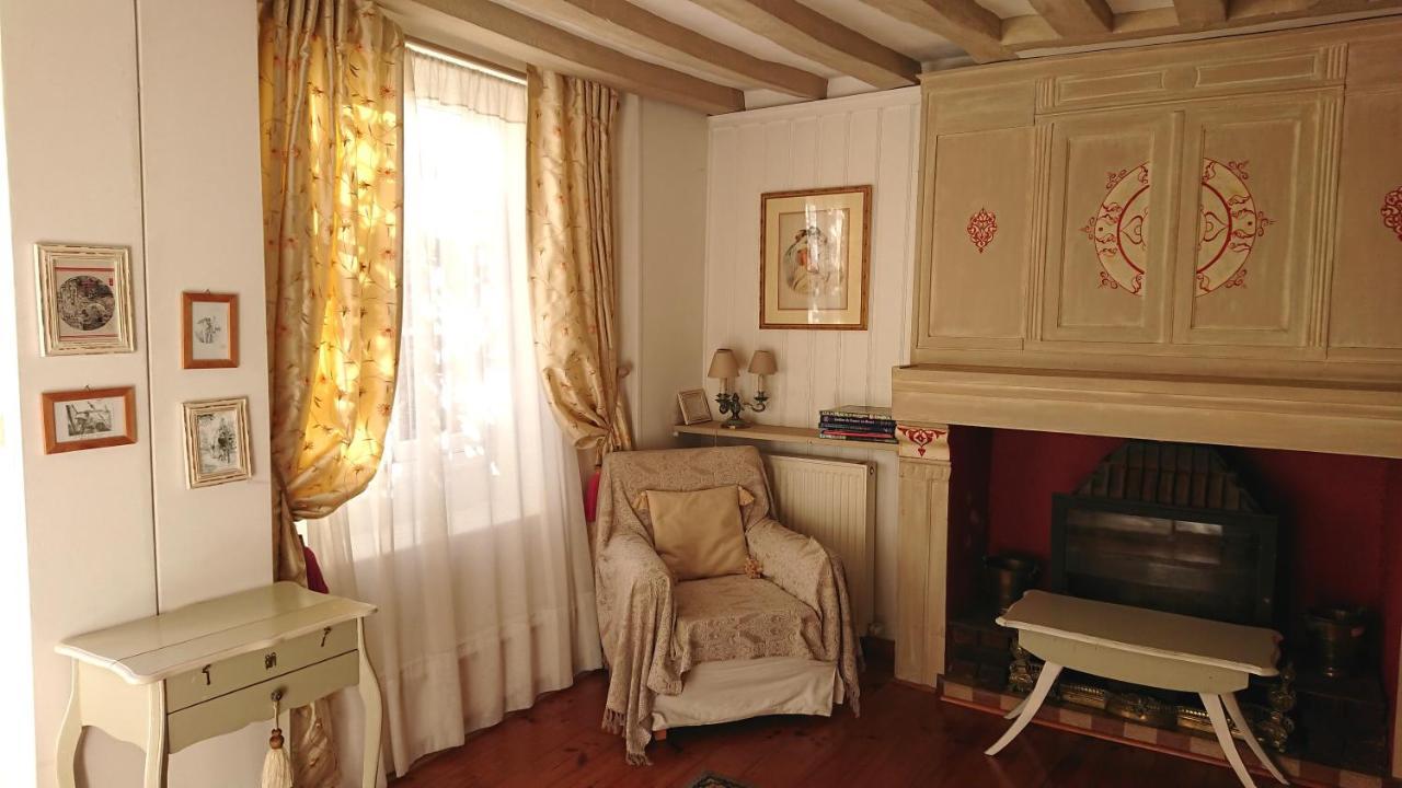 Ferienwohnung A L'Ombre Du Tilleul Giverny Exterior foto