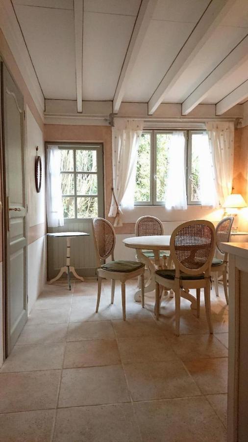 Ferienwohnung A L'Ombre Du Tilleul Giverny Exterior foto